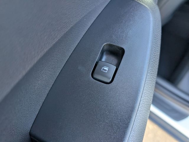 New 2026 Kia Seltos SX w/ SX Sunroof Package image 11