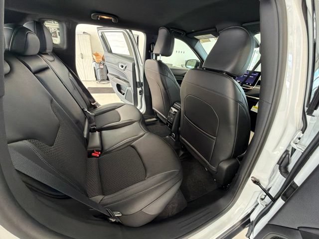 New 2026 Jeep Compass Latitude AWD/4WD image 21
