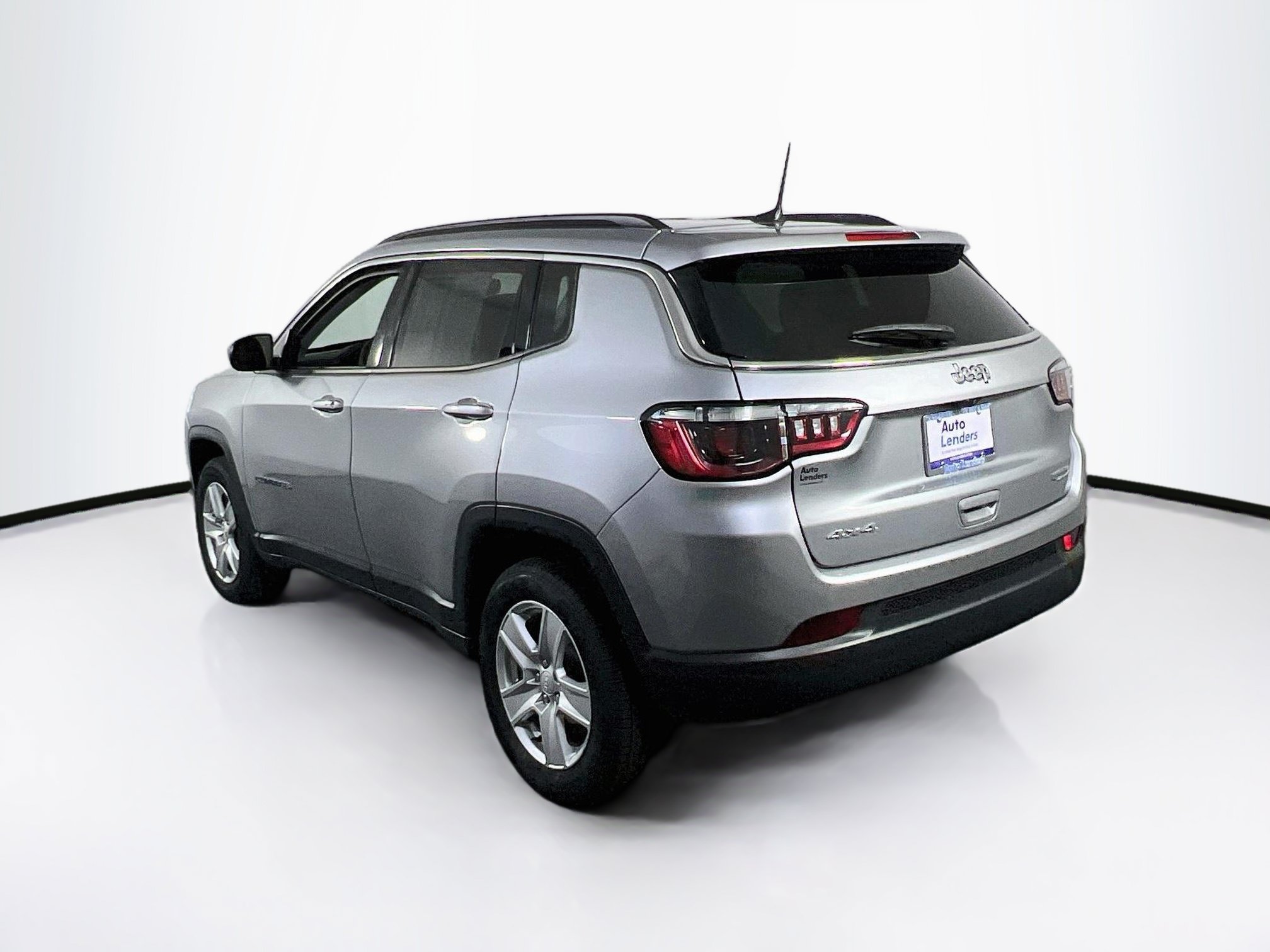 Used 2022 Jeep Compass Latitude AWD/4WD image 7