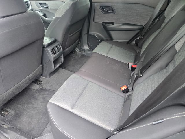Used 2022 Nissan Rogue S FWD image 12