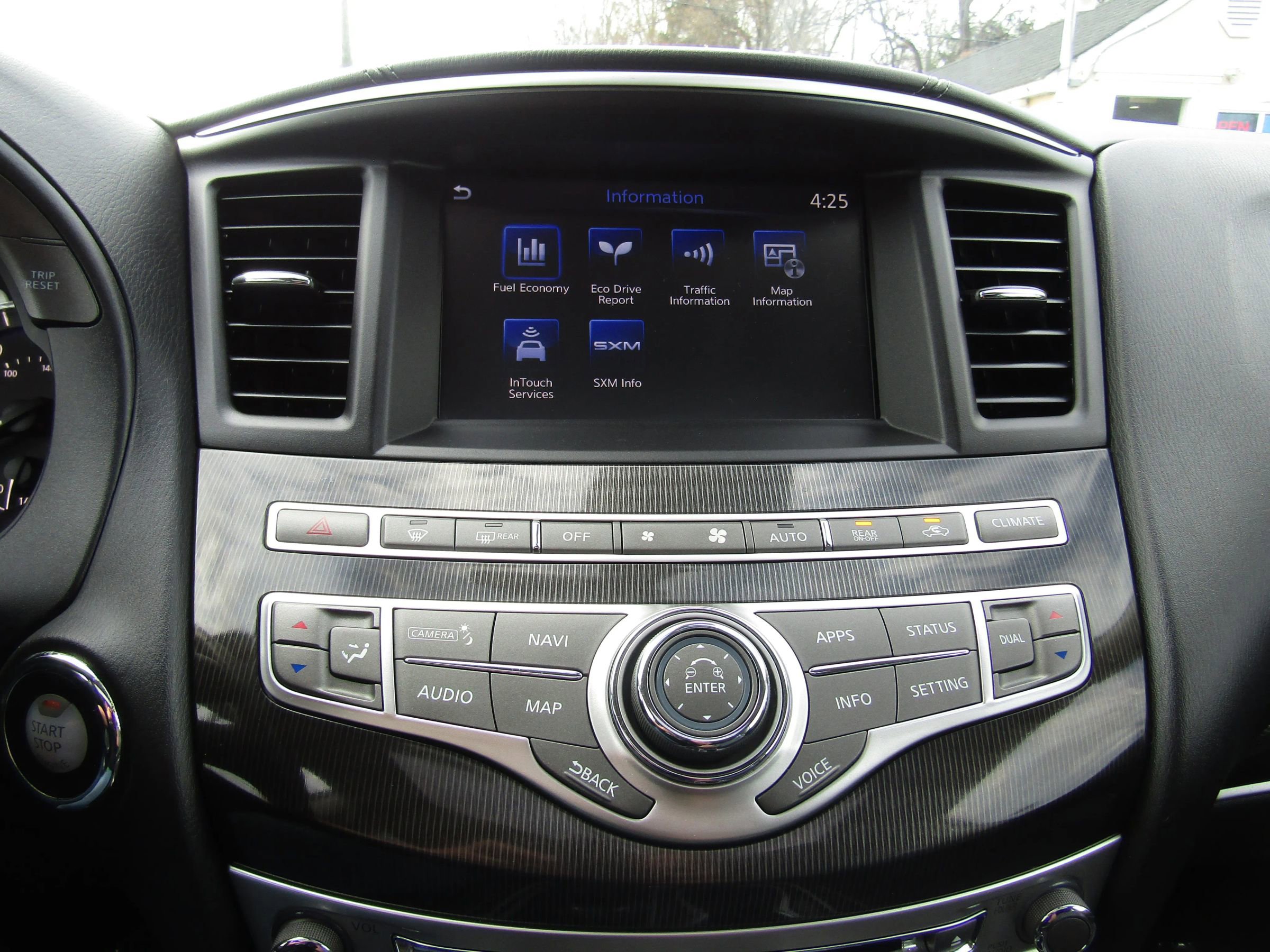 Used 2019 INFINITI QX60 Luxe w/ Essential Package image 28