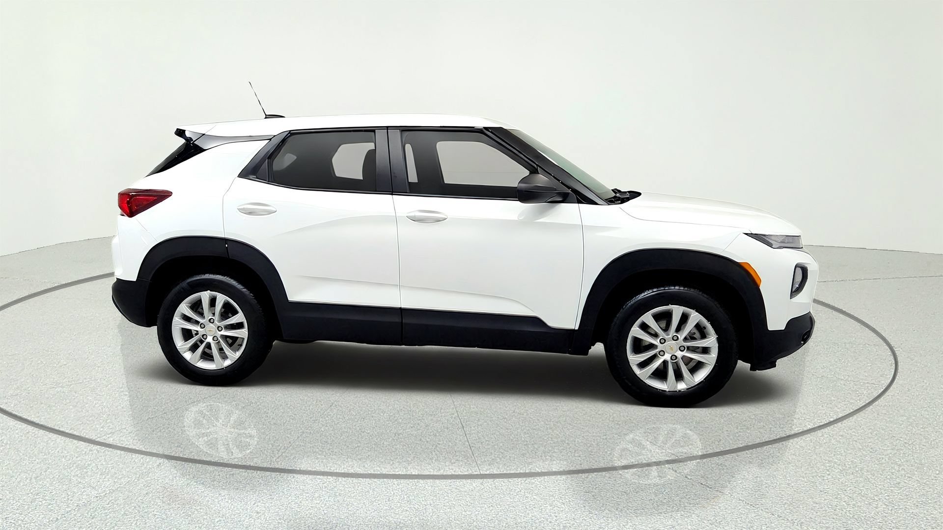 Used 2023 Chevrolet TrailBlazer LS AWD/4WD image 6