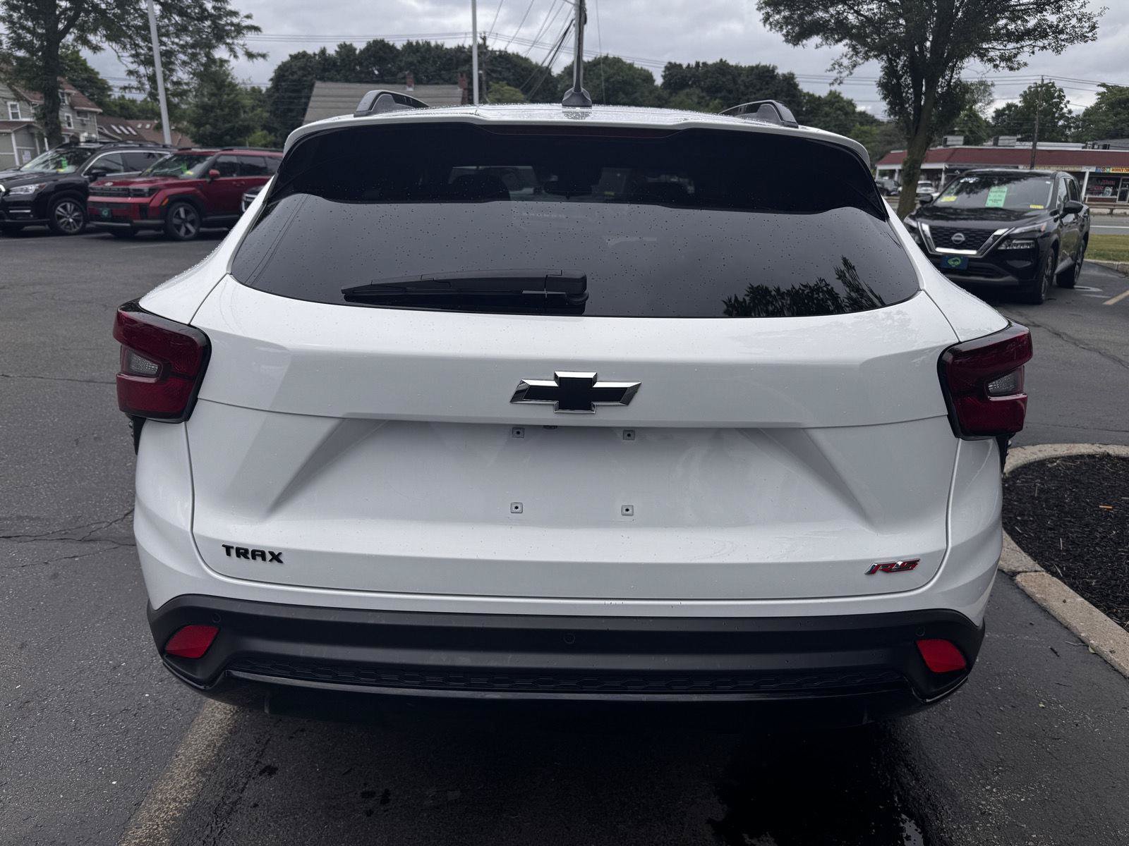 Certified 2024 Chevrolet Trax RS w/ Sunroof Package FWD image 5