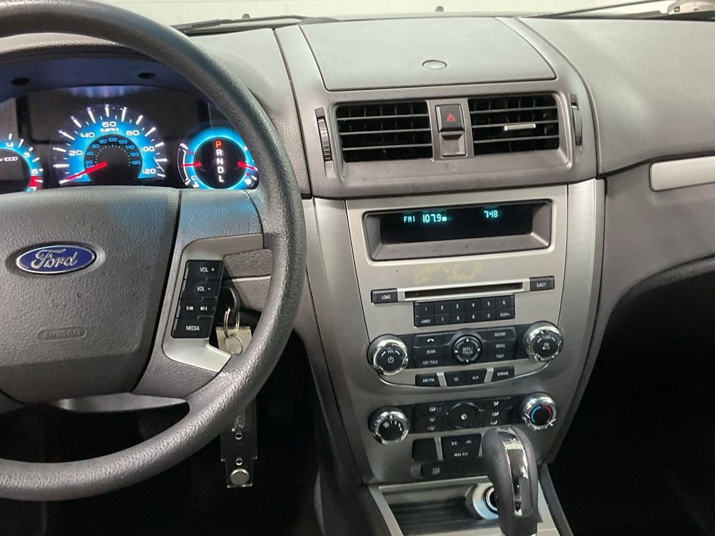 Used 2012 Ford Fusion SE image 14