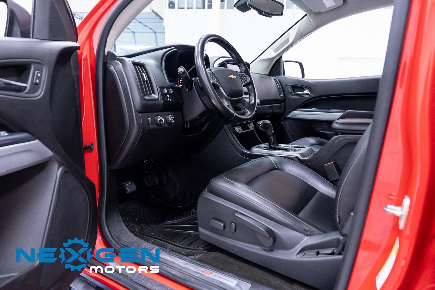 Used 2018 Chevrolet Colorado ZR2 image 23