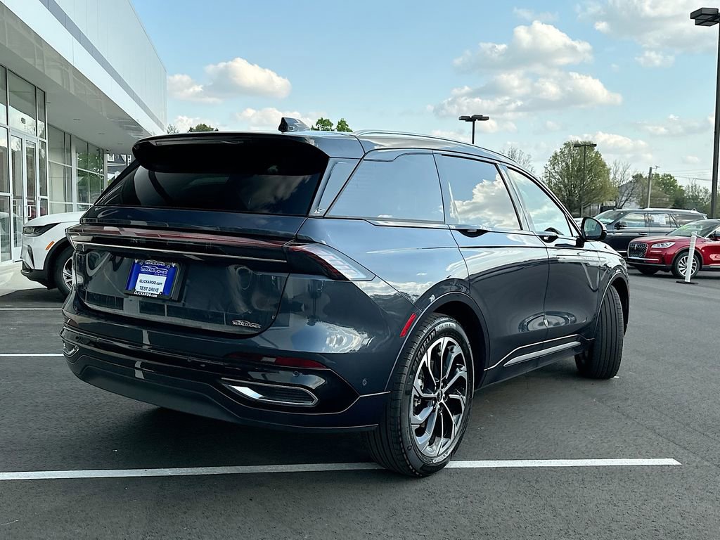 Used 2024 Lincoln Nautilus Reserve w/ Equipment Group 203A image 7