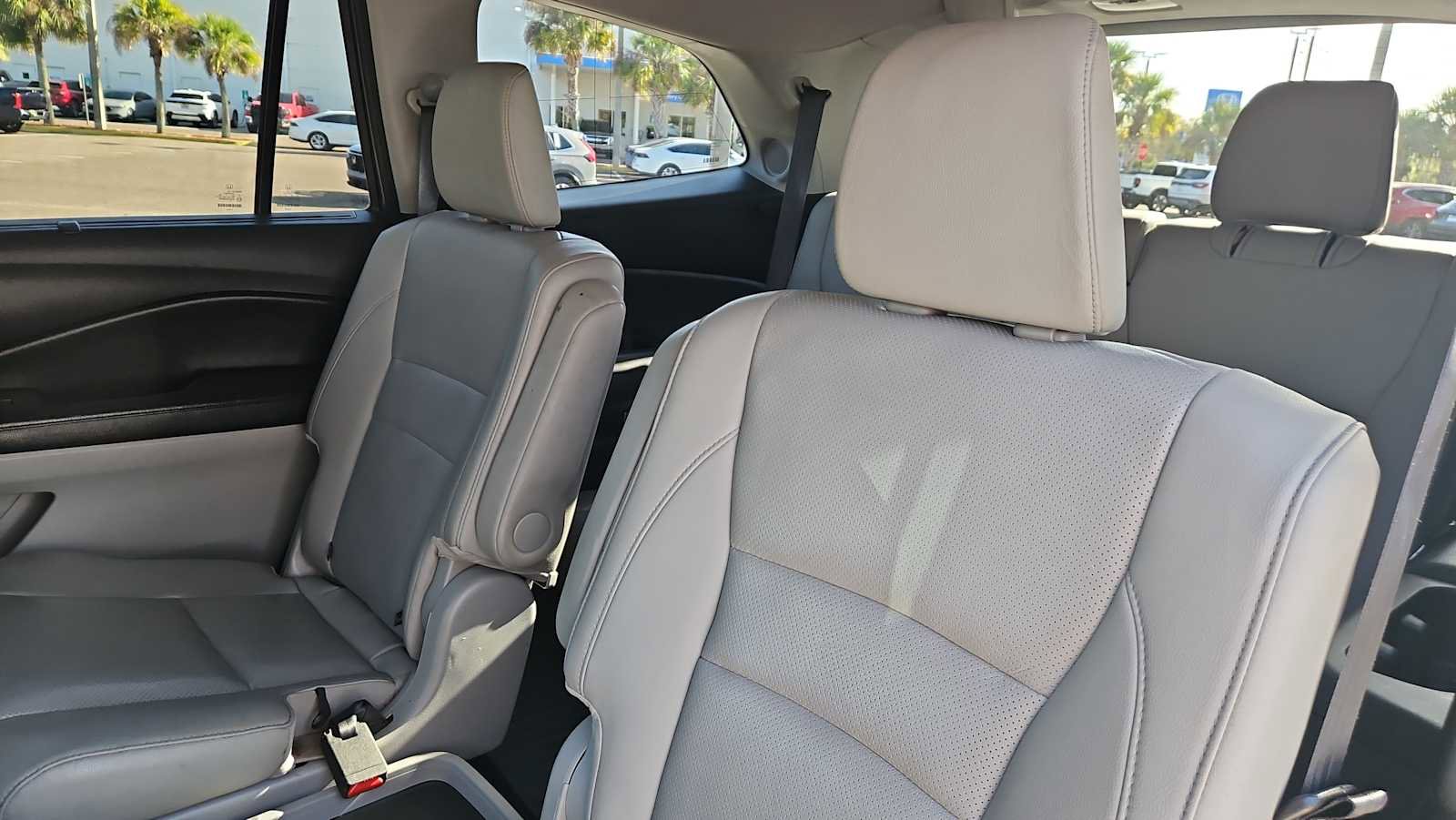 Used 2016 Honda Pilot Elite image 25