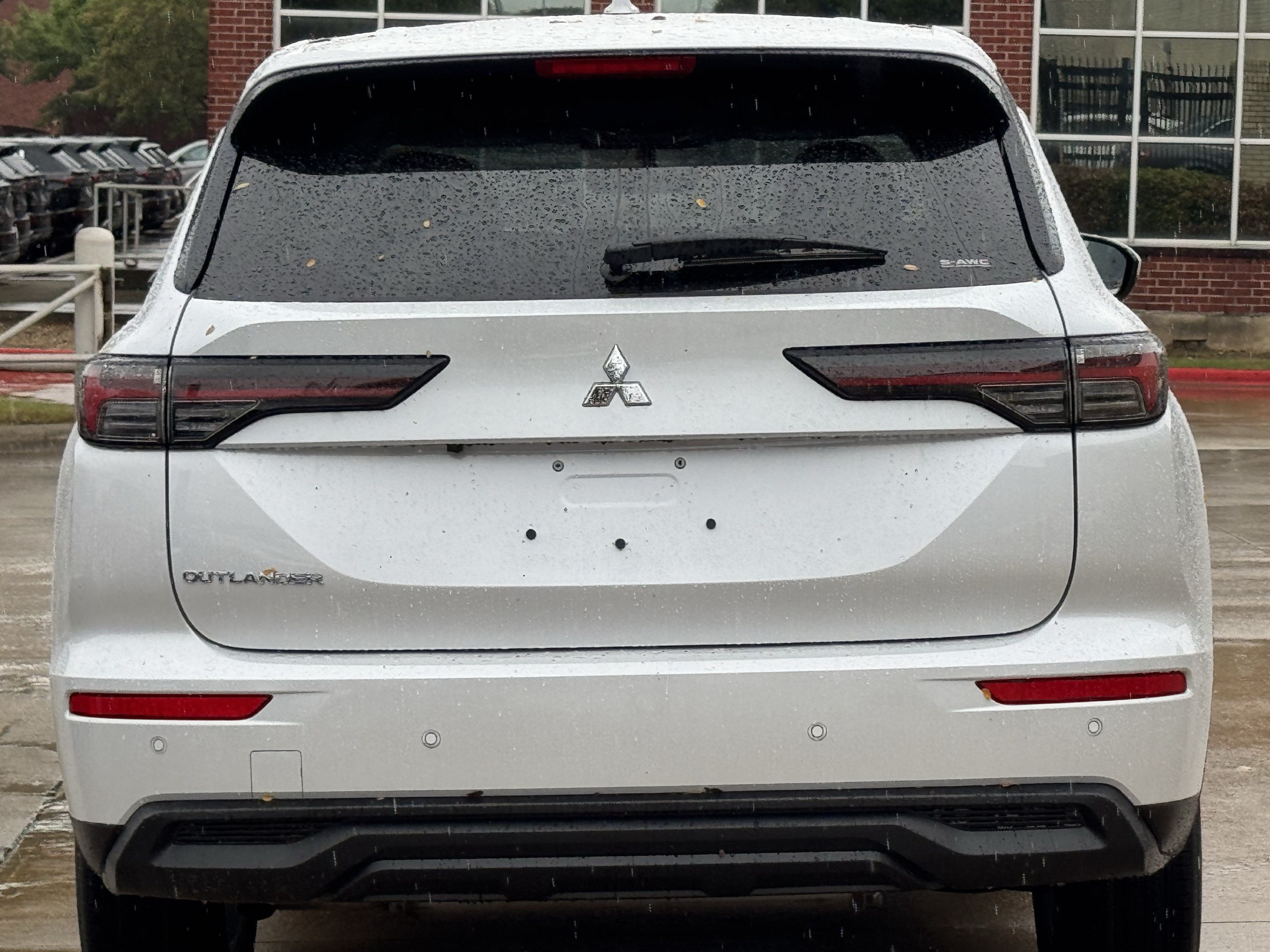New 2026 Mitsubishi Outlander ES AWD/4WD image 6