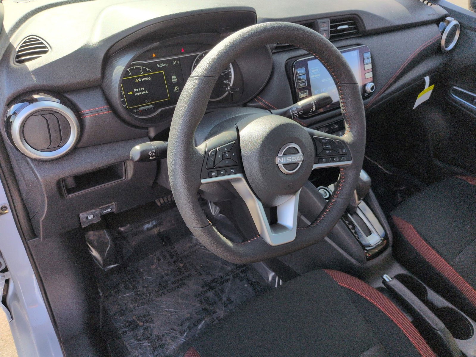 New 2025 Nissan Versa SR w/ Trunk Package image 2