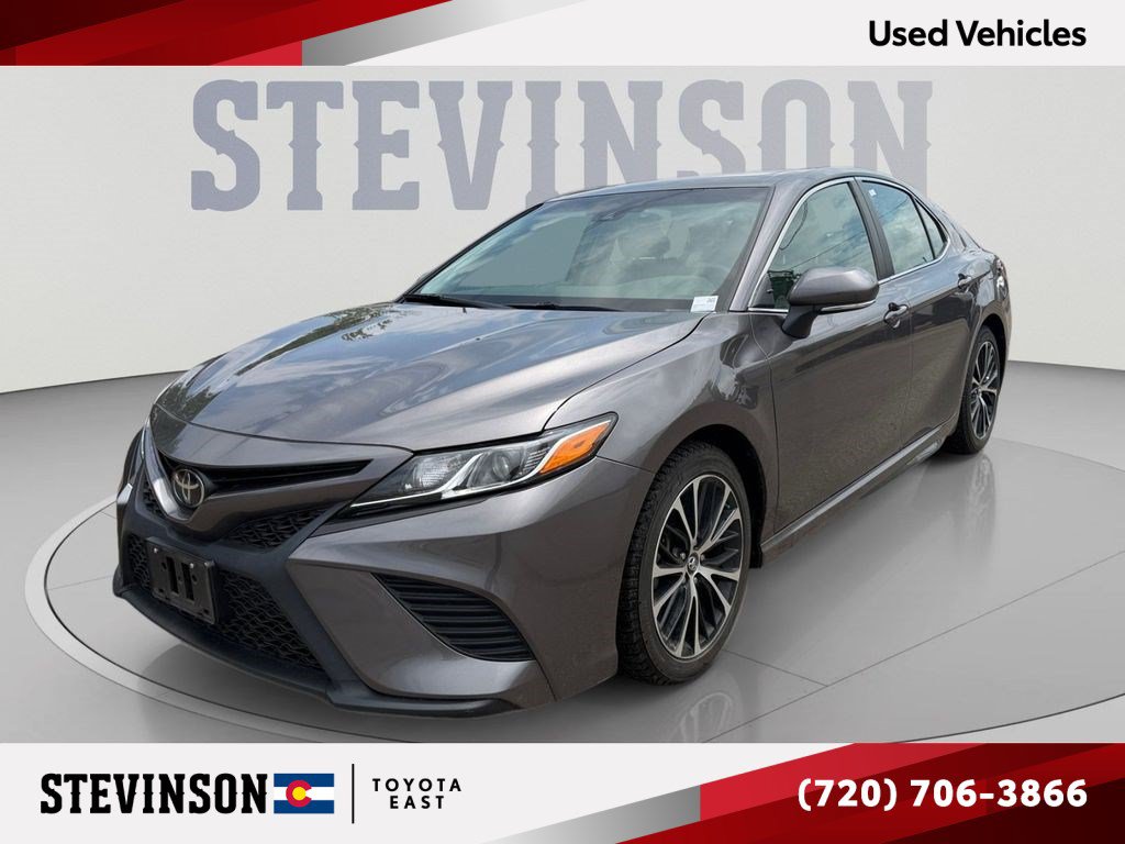 Used 2018 Toyota Camry SE w/ Moonroof Package