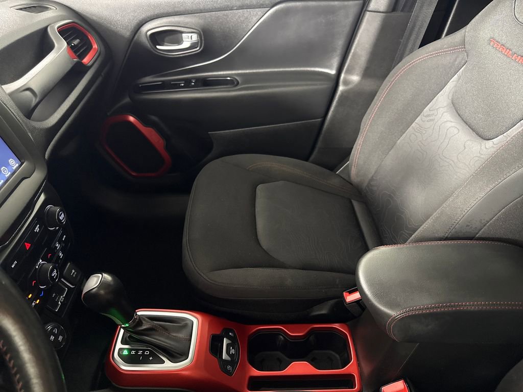 Used 2020 Jeep Renegade Trailhawk w/ Cold Weather Group AWD/4WD image 20