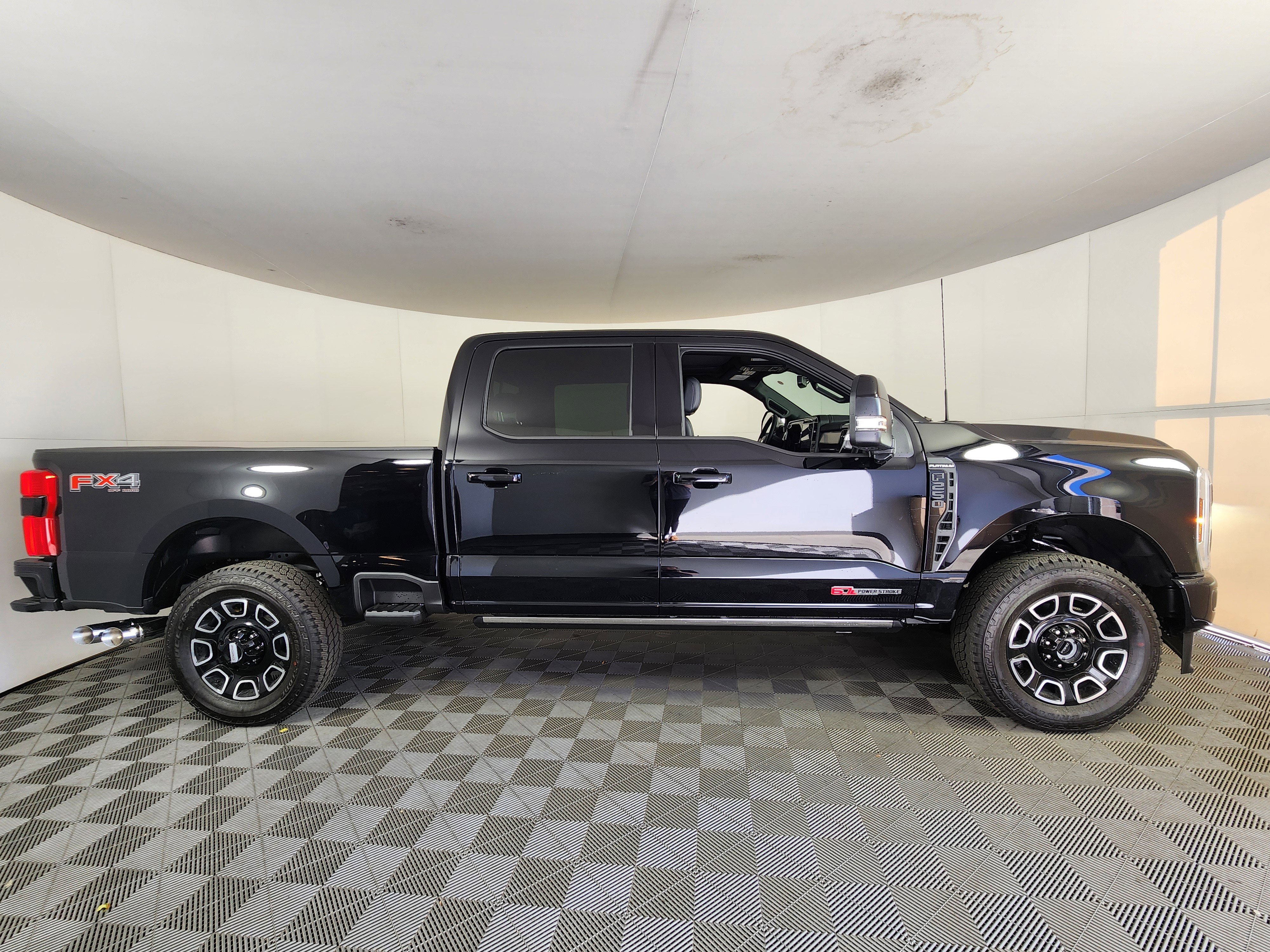 New 2026 Ford F250 Platinum image 8