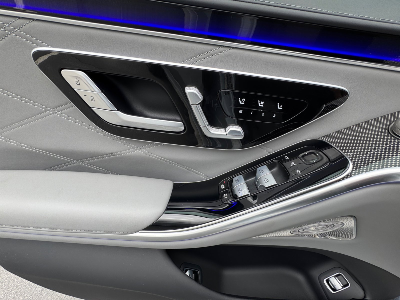 Used 2025 Mercedes-Benz S 63 AMG S image 13