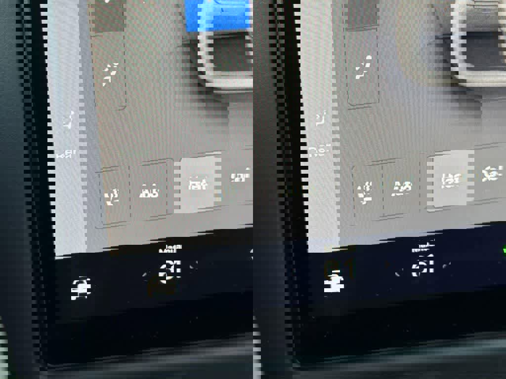 Used 2022 Tesla Model X Plaid image 23