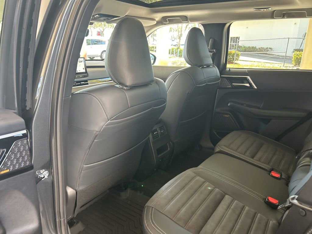 New 2026 Mitsubishi Outlander SE image 34