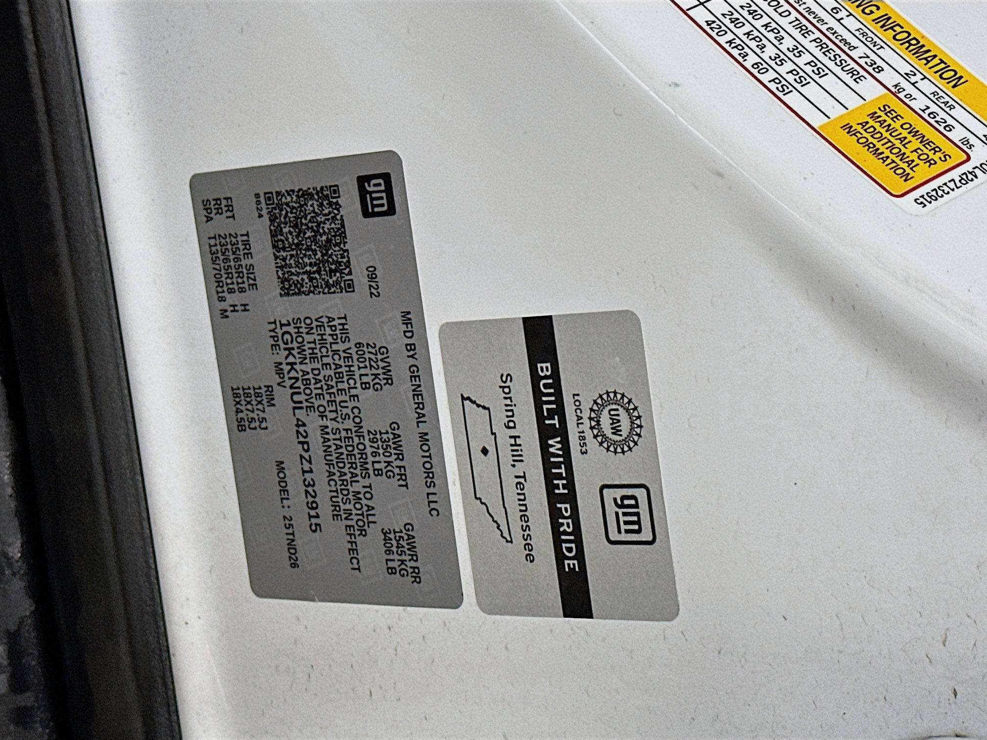 Used 2023 GMC Acadia SLT w/ Technology Package image 12