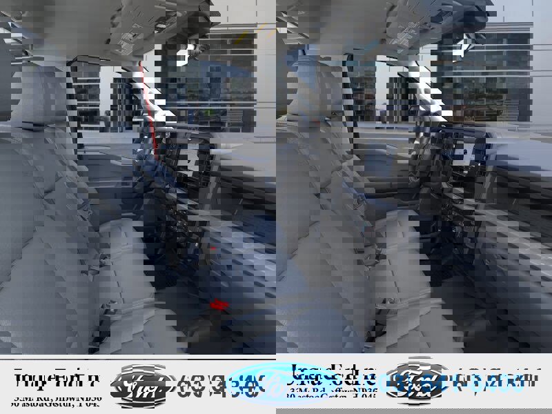 New 2026 Ford F250 XL w/ XL Chrome Package image 40