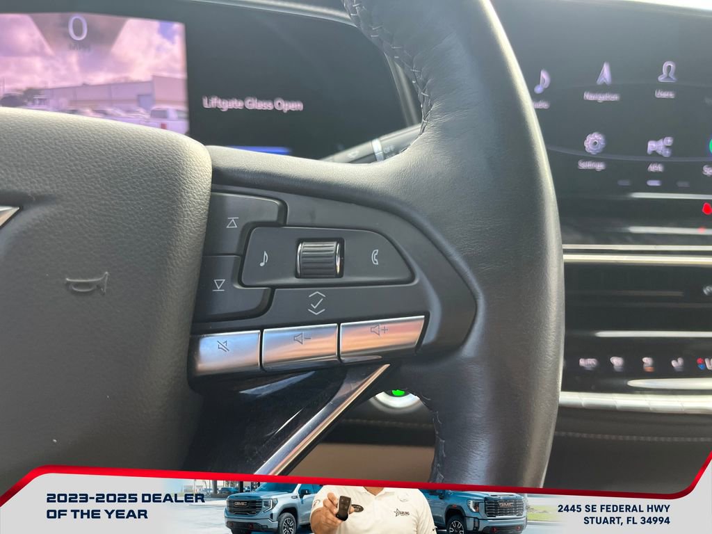 Used 2023 Cadillac Escalade ESV Premium Luxury image 29