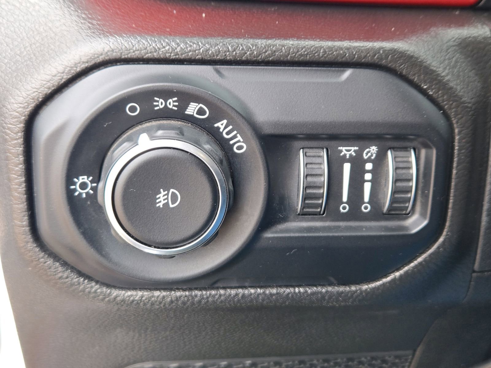 Used 2022 Jeep Wrangler Unlimited Rubicon w/ Cold Weather Group image 24