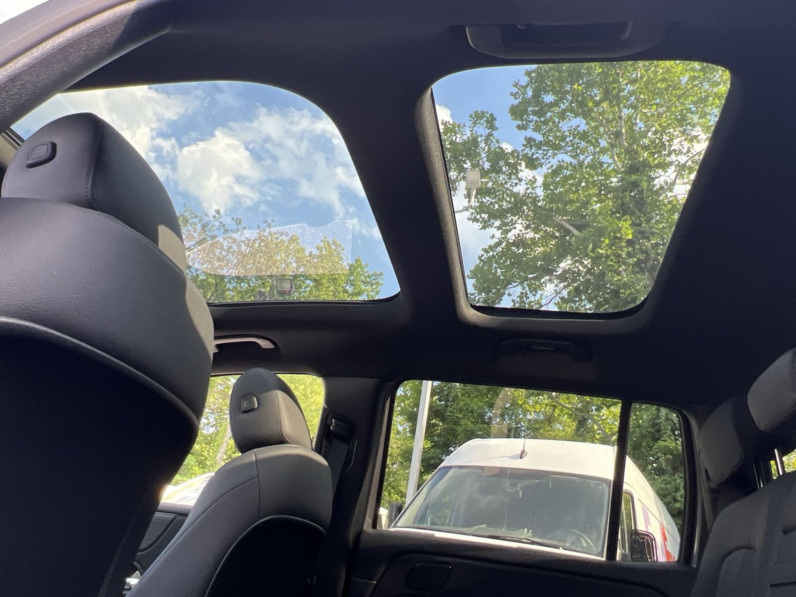 New 2026 Mercedes-Benz GLB 250 4MATIC image 29