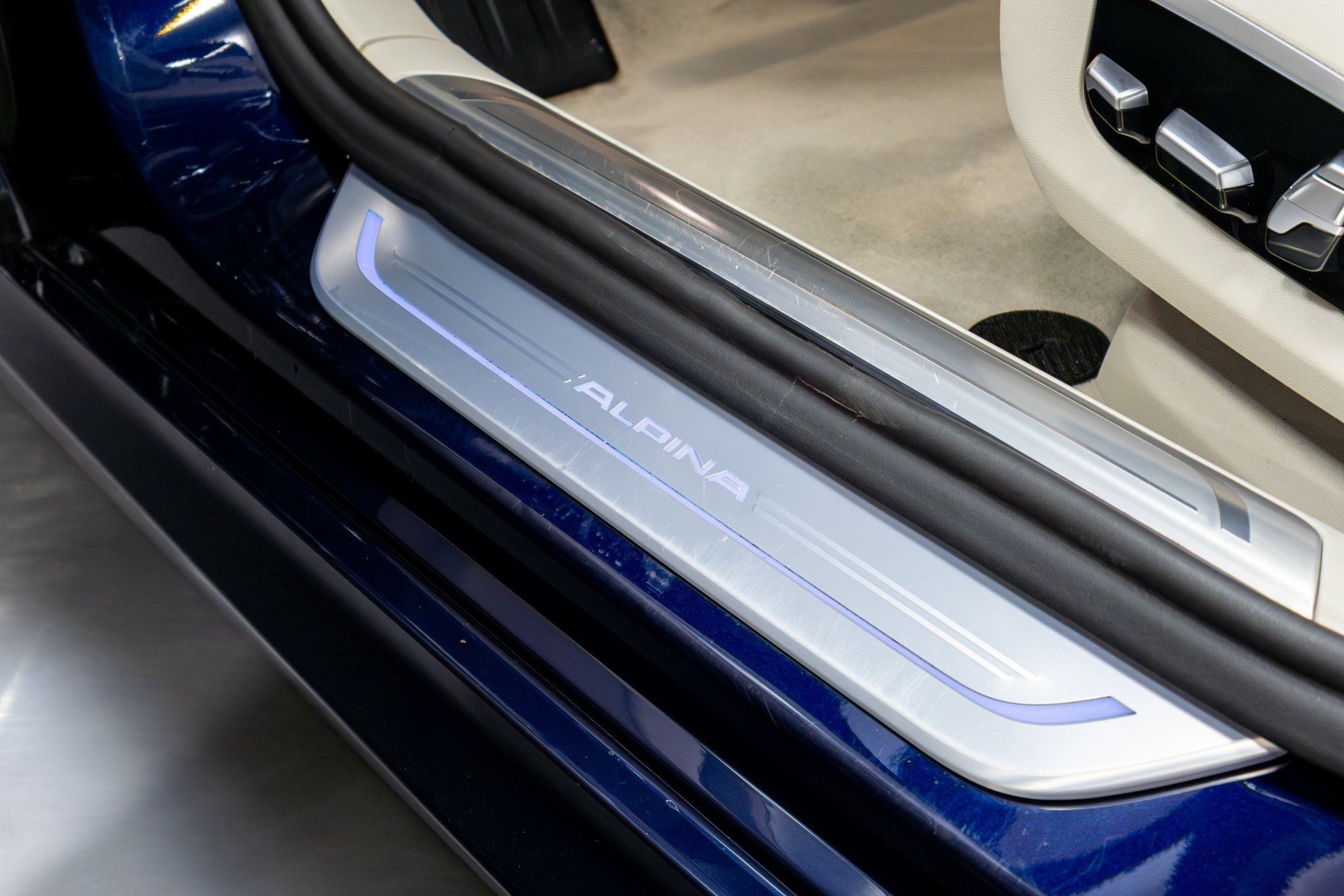 Used 2020 BMW ALPINA B7 xDrive w/ Interior Design Package image 64