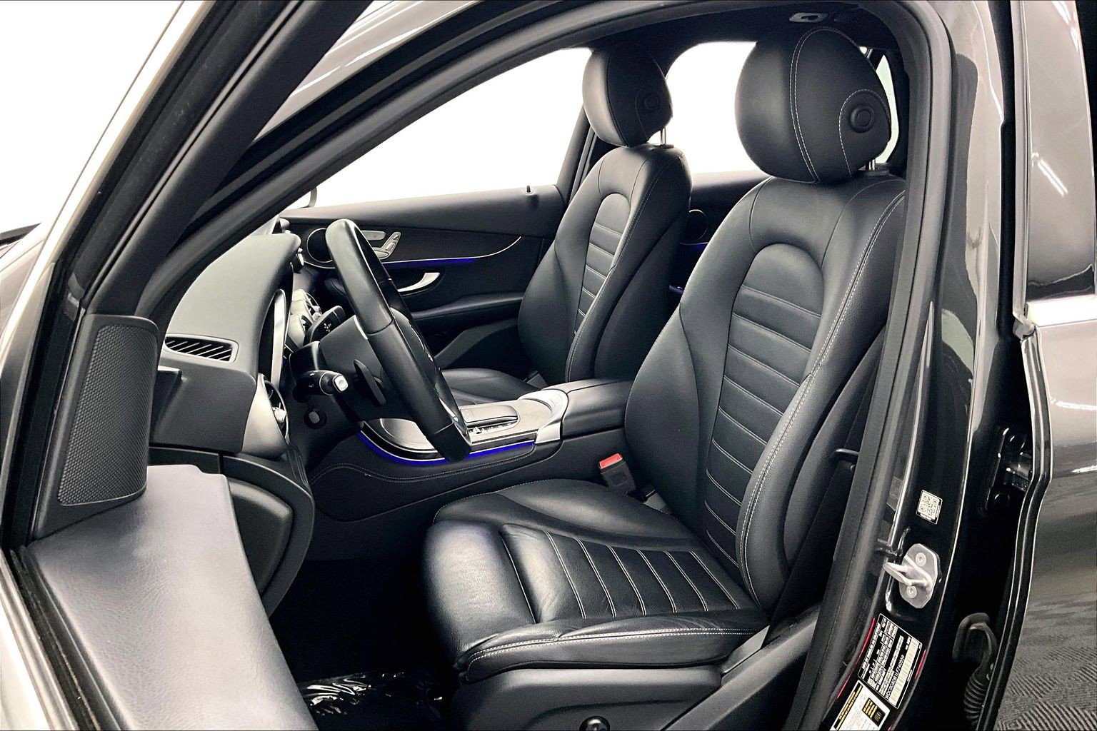 Used 2020 Mercedes-Benz GLC 300 image 16