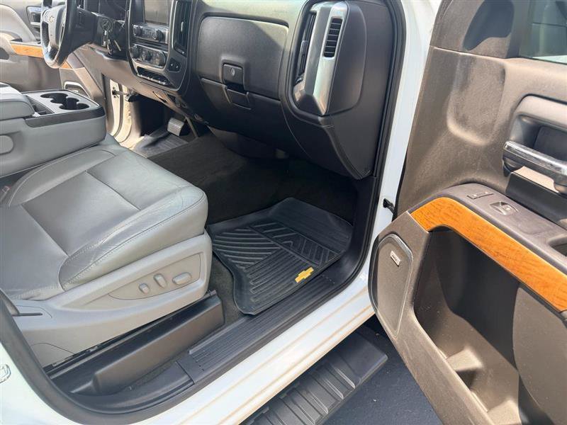 Used 2016 Chevrolet Silverado 2500 LTZ w/ Duramax Plus Package RWD image 16