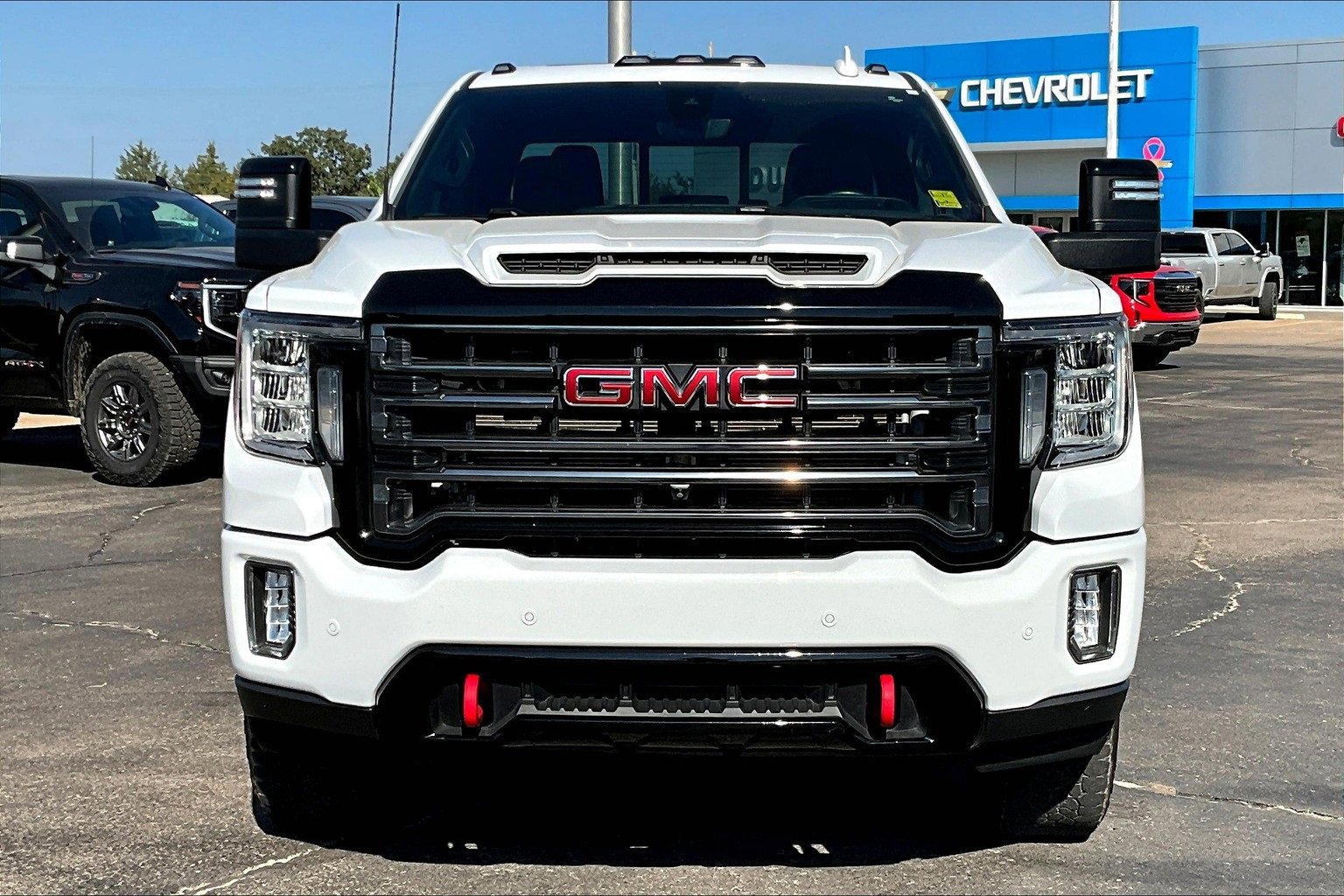 Used 2023 GMC Sierra 2500 AT4 w/ AT4 Premium Plus Package image 3