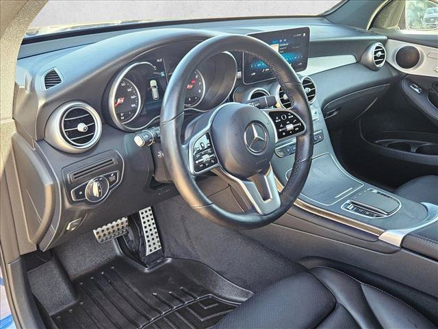 Used 2022 Mercedes-Benz GLC 300 image 10