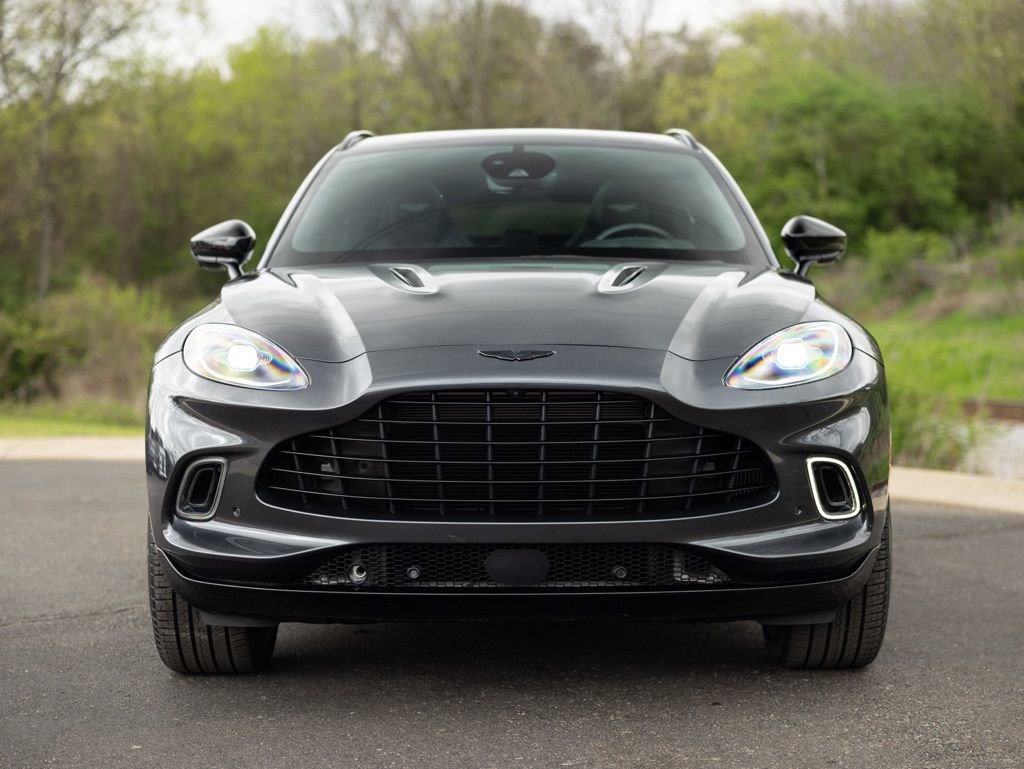 Used 2021 Aston Martin DBX image 10