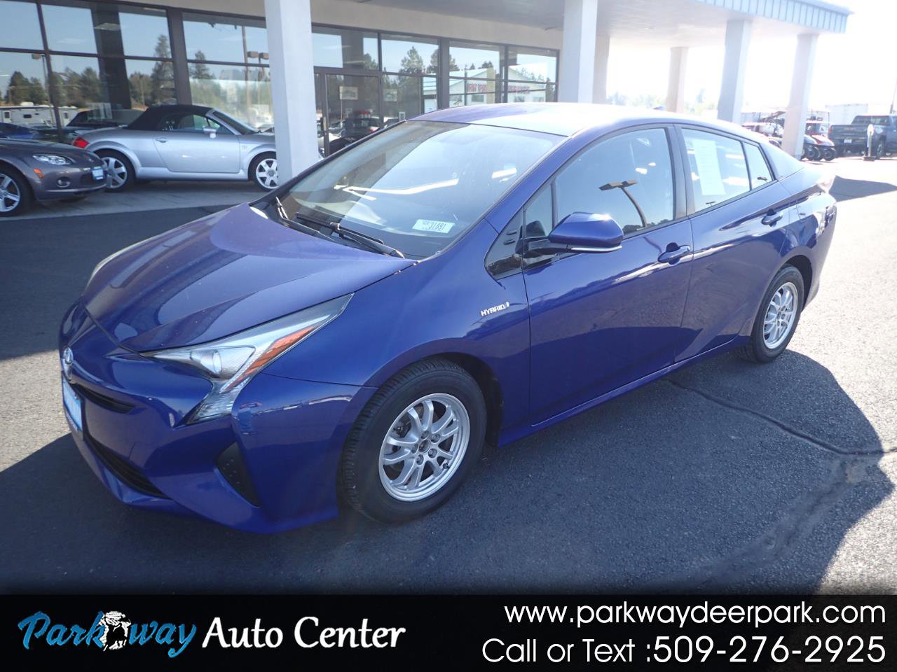 Used 2016 Toyota Prius Four image 1