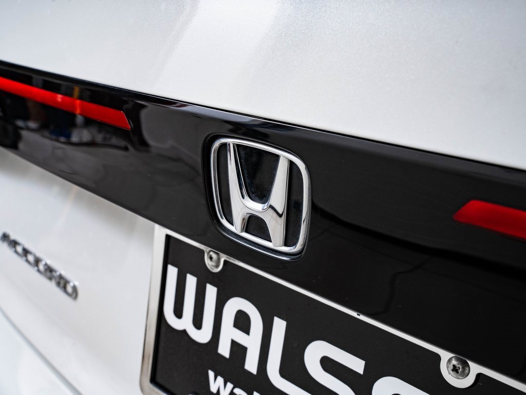 Used 2025 Honda Accord Touring image 18