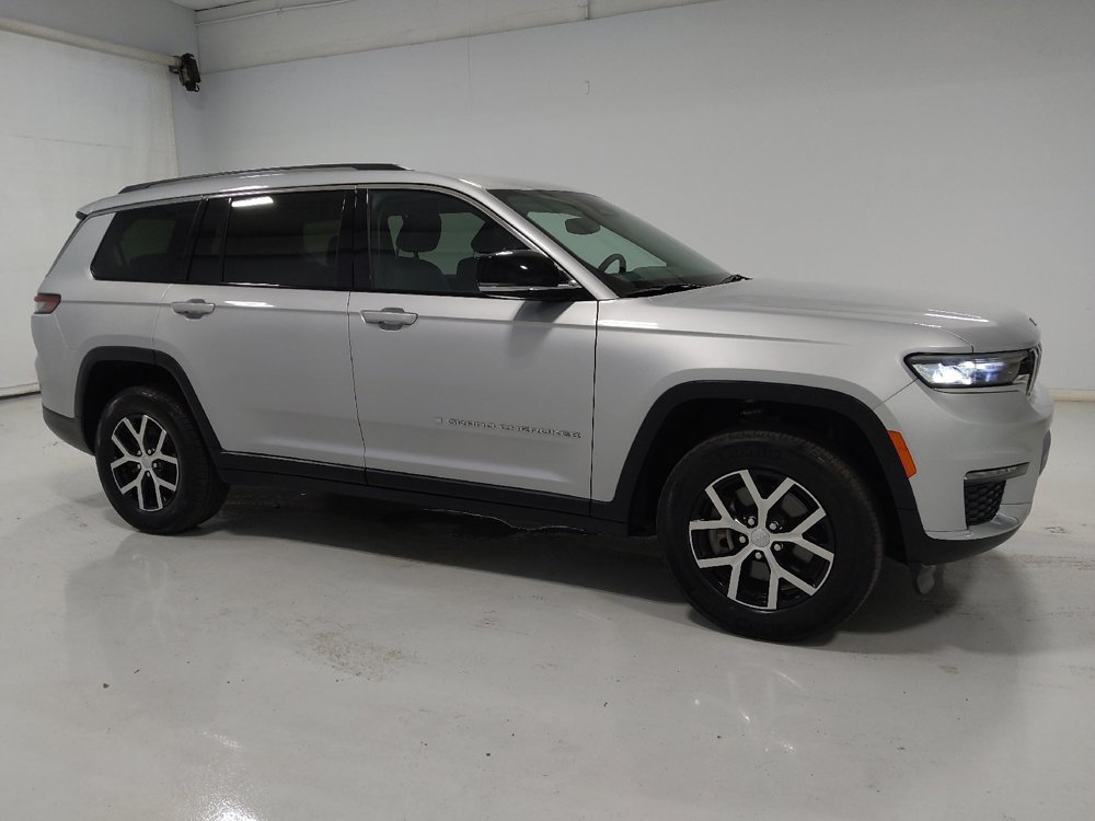 Used 2023 Jeep Grand Cherokee L Limited AWD/4WD image 11