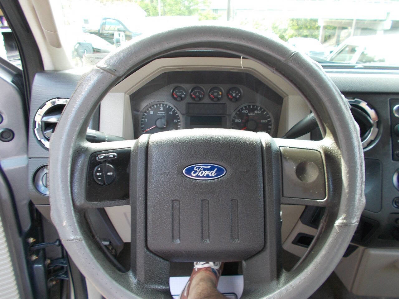 Used 2009 Ford F250 XLT AWD/4WD image 9