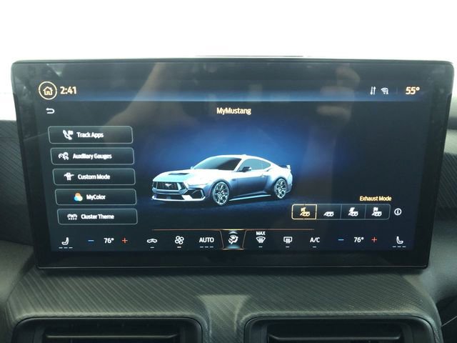 Used 2025 Ford Mustang Coupe image 28