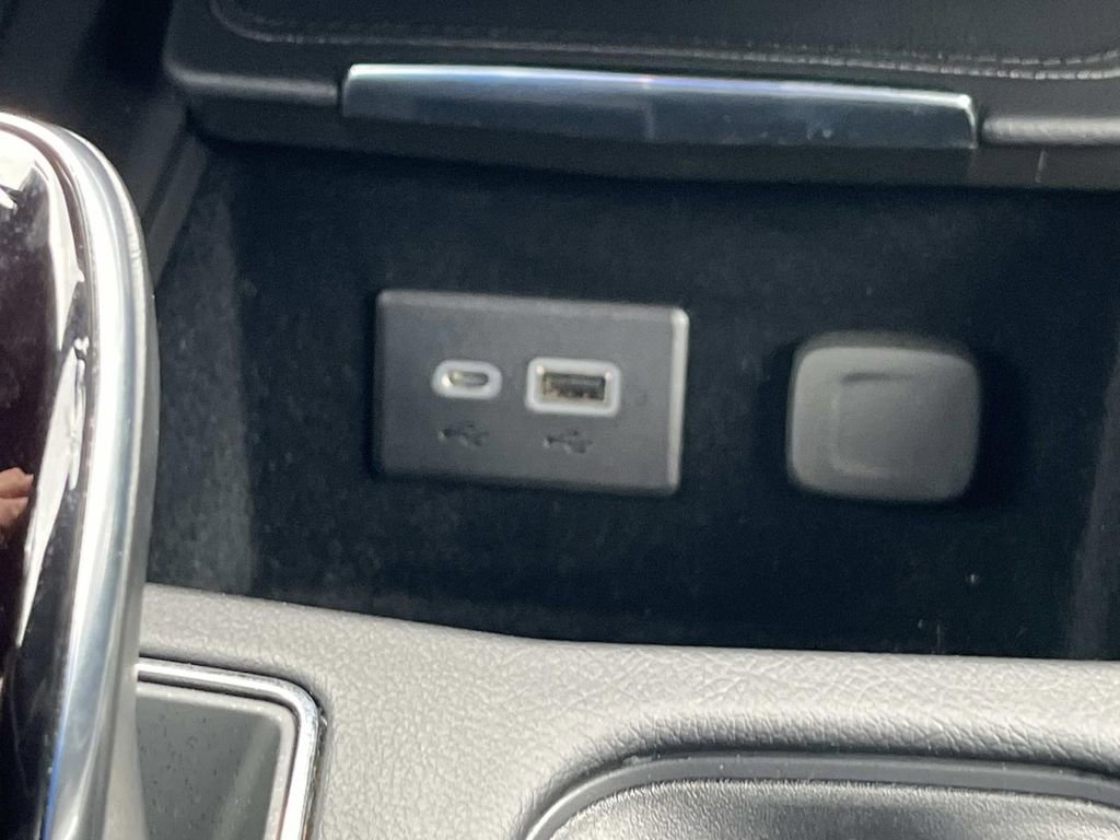 Certified 2023 Cadillac XT4 Premium Luxury w/ Cold Weather Package image 36