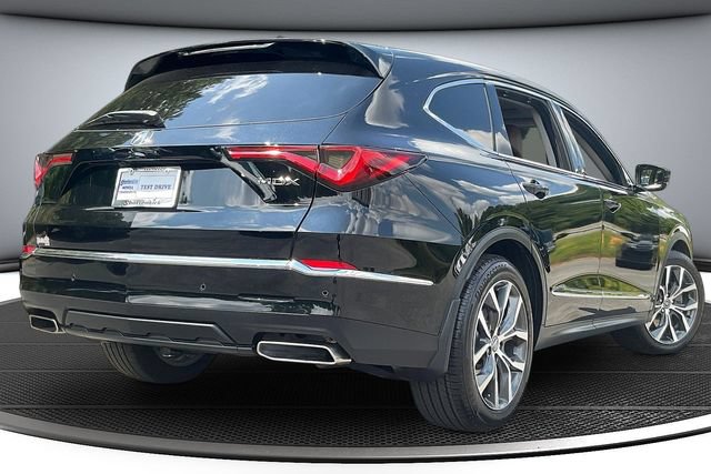 Used 2024 Acura MDX w/ Technology Package FWD image 5