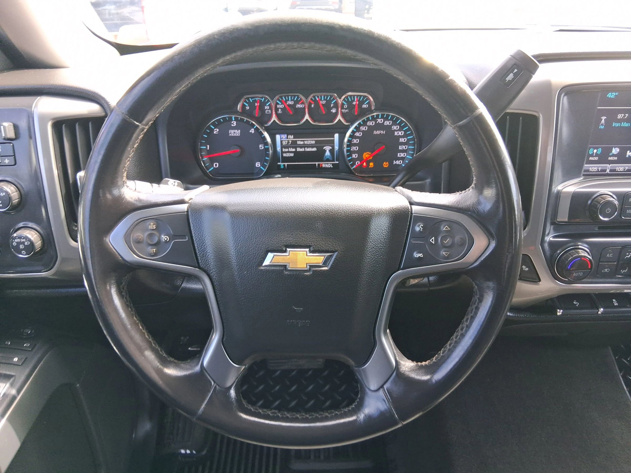 Used 2018 Chevrolet Silverado 1500 LT w/ All Star Edition AWD/4WD image 12