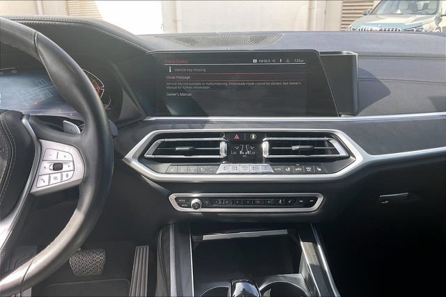 Used 2022 BMW X7 xDrive40i w/ Premium Package AWD/4WD image 6