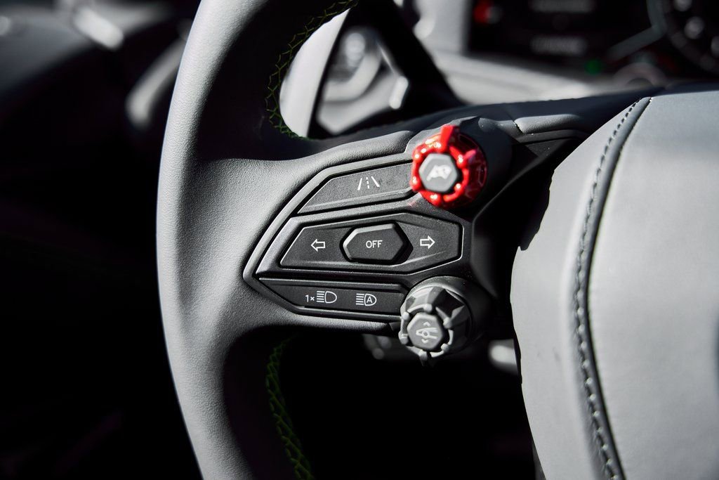 Used 2025 Lamborghini Revuelto AWD/4WD image 53