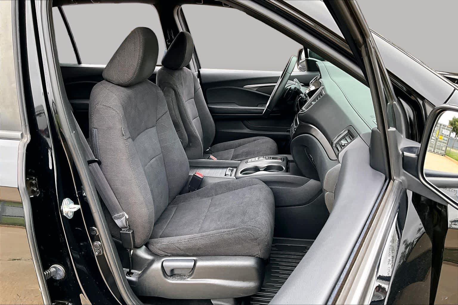 Used 2022 Honda Pilot Sport image 9