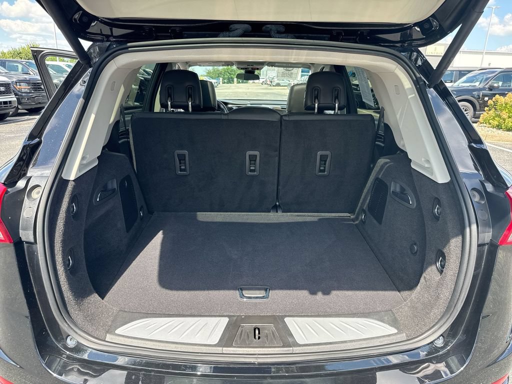Used 2020 Buick Envision Premium AWD/4WD image 25