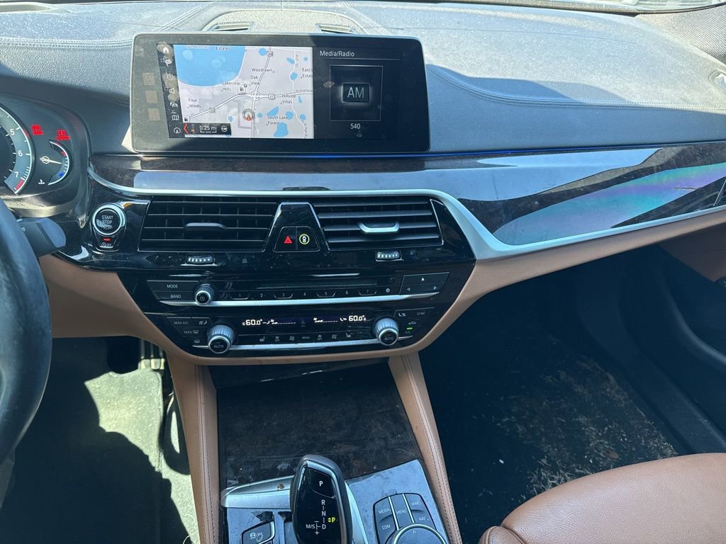 Used 2018 BMW M550i xDrive image 8