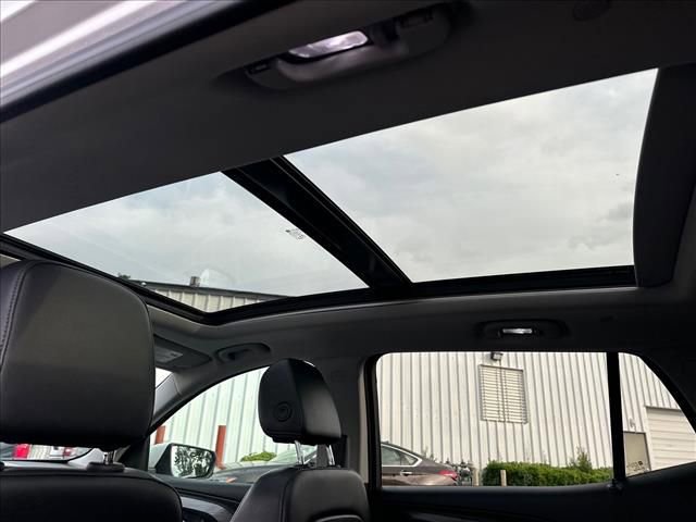 Certified 2019 GMC Terrain SLT w/ Preferred Package FWD image 19