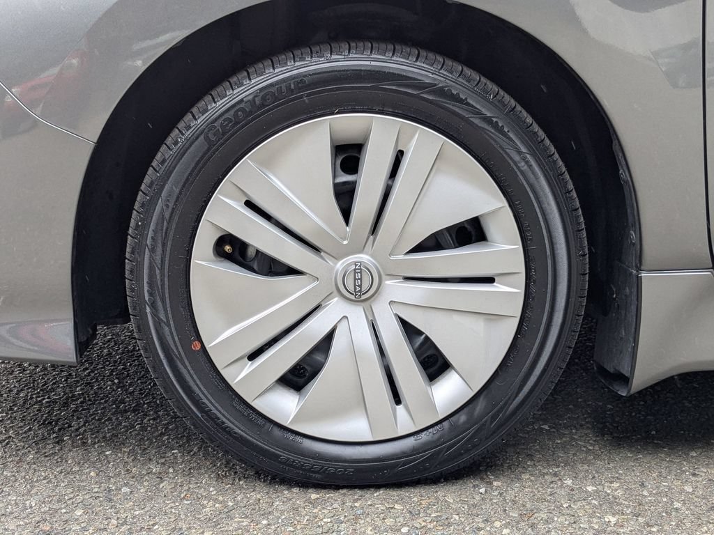 Used 2025 Nissan Leaf S FWD image 9