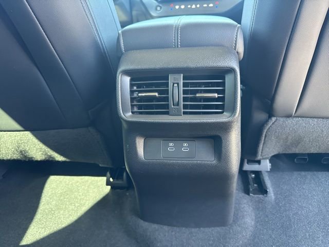 Used 2025 Nissan Murano SV AWD/4WD image 15