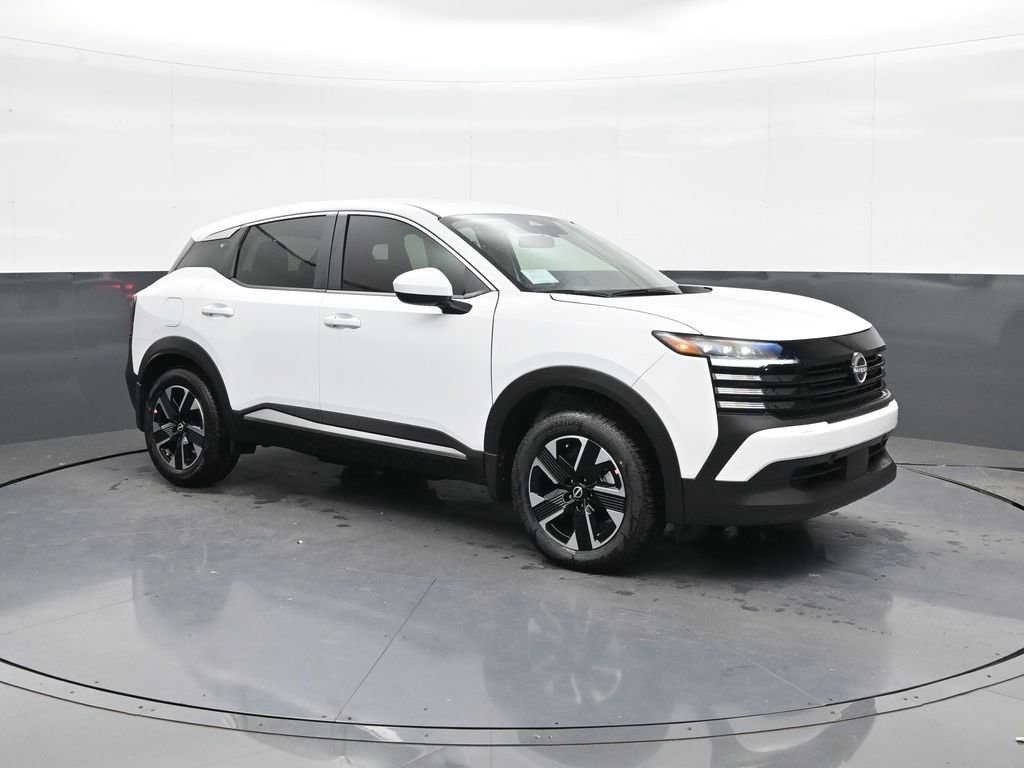 New 2025 Nissan Kicks SV