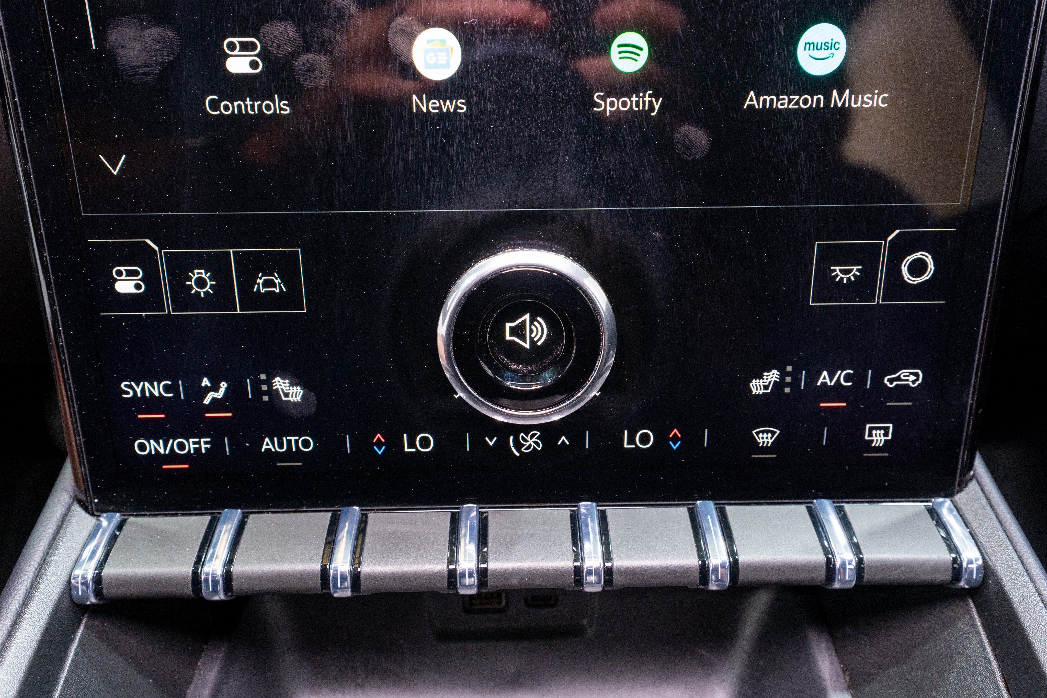 Used 2026 GMC Terrain Elevation w/ Elevation Premium Package FWD image 21
