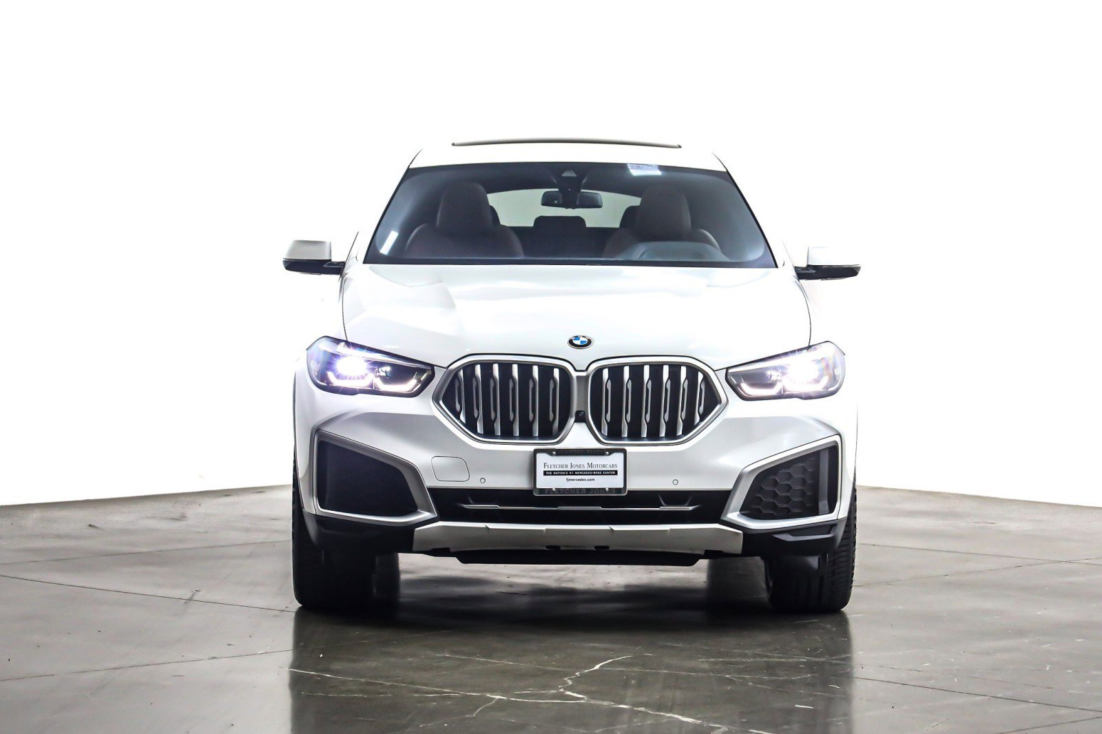 Used 2022 BMW X6 xDrive40i w/ Premium Package image 3