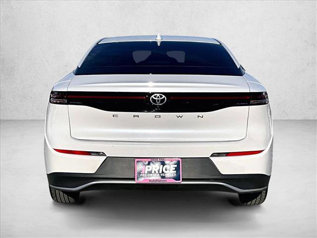 Used 2023 Toyota Crown XLE image 4